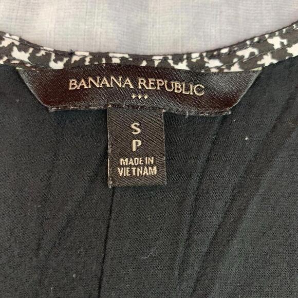 Banana Republic Womens Top Size XS Houndstooth Sleeveless Black Blouse  READ​ - Picture 3 of 7